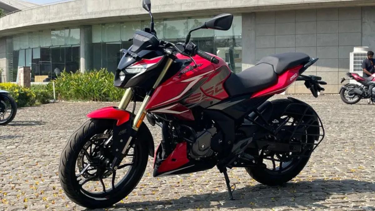 Bajaj Pulsar N250