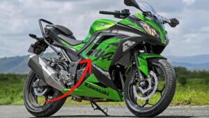 Kawasaki Ninja 300 2025